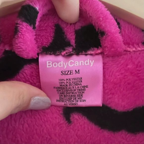 Mustache Bathrobe - Picture 3 of 3